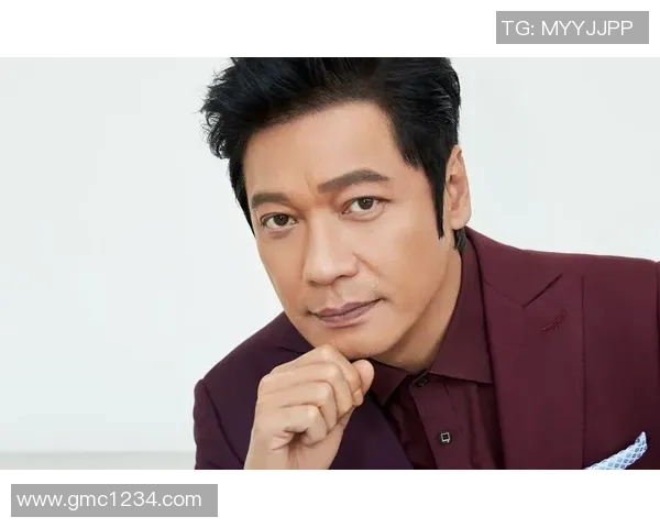 罗嘉良携手香港足球明星队共创辉煌时刻展现足球热情与团结精神